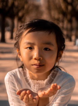 Jeune Asiatique au Parc de Choisy
